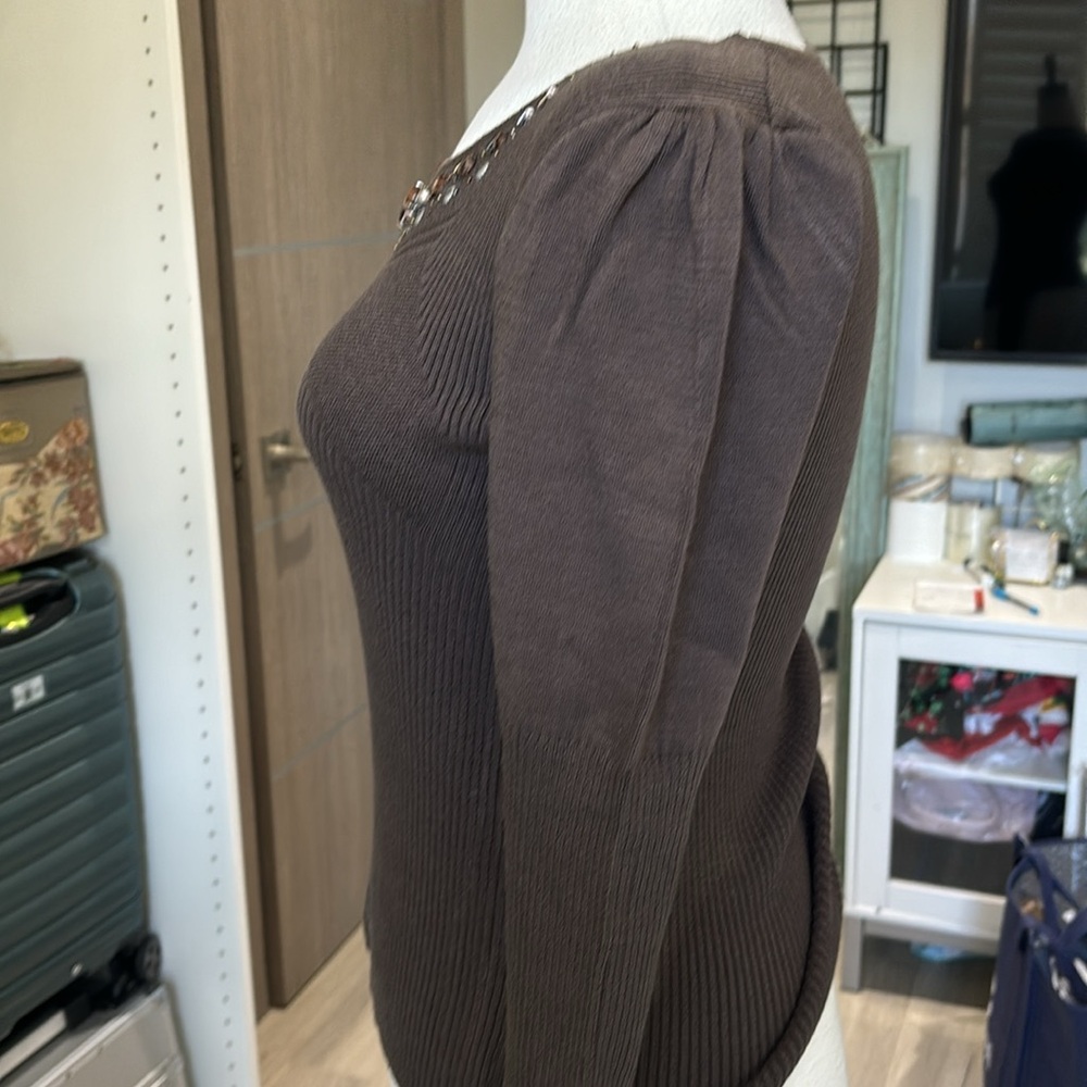 Sweater - Picture 3 of 7